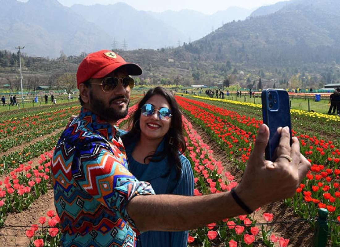 5 Nights and 6 Days Kashmir Tour Package